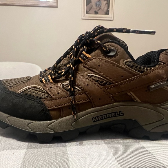 Kids Brown Sneakers - Picture 2 of 7